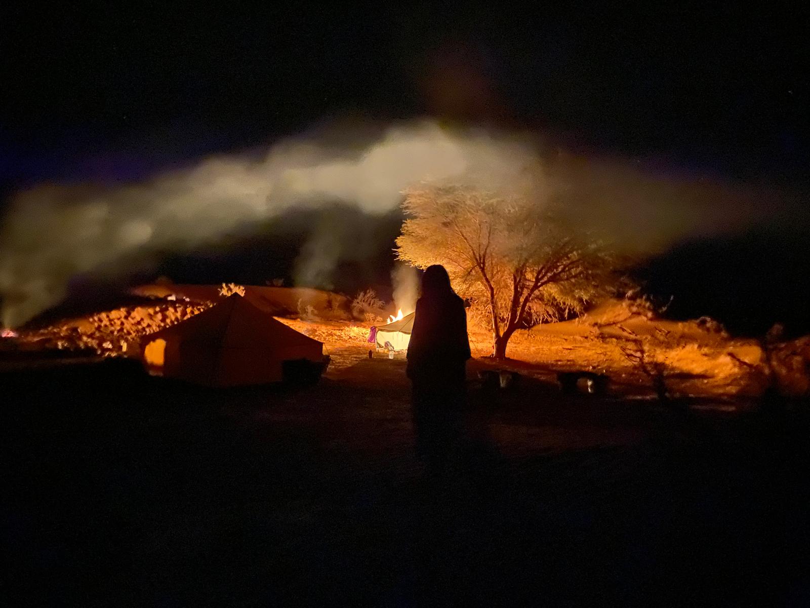 Lagerfeuer in der Wüste Lagerfeuer in der Wüste